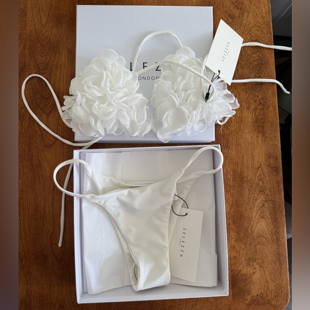 Brand New Selezza London White Floral Bikini Set S